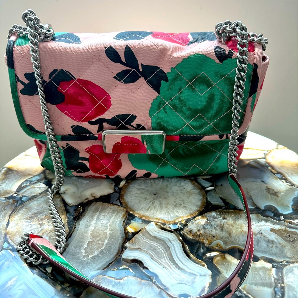 Marc Jacobs Chain Shoulder Handbag